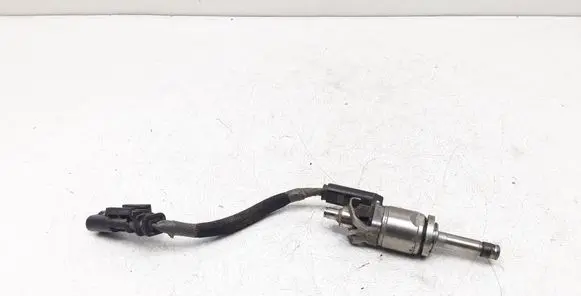 Volvo V70 Fuel injector 31303495