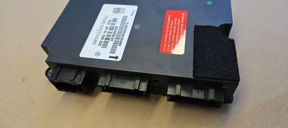 Mercedes-Benz SL R230 Convertible roof control unit A2308207326 2308207326