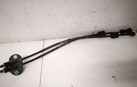 Ford Focus Gear shift cable linkage bv6r7e395ga bv6r-7e395-ga