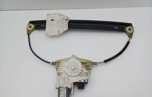 Audi A6 S6 C6 4F Rear door window regulator with motor 4F0959801A