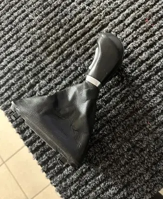 Hyundai Santa Fe Gear lever shifter trim leather/knob 