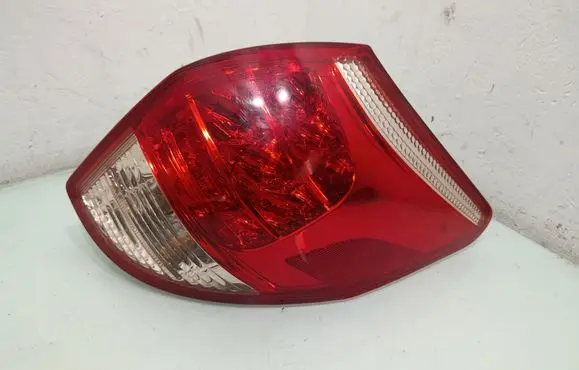 Toyota RAV 4 (XA30) Rear/tail lights