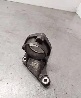 Opel Insignia A Driveshaft support bearing bracket 13219107