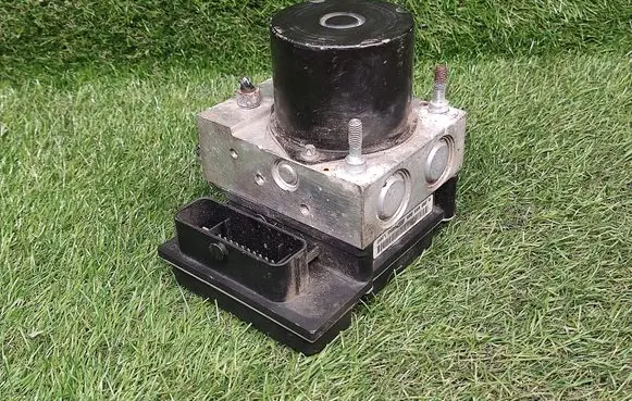 Volkswagen Polo IV 9N3 ABS Pump 6R0907379R