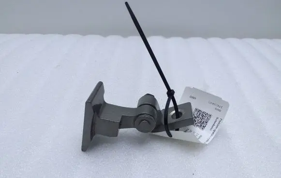 BMW 2 F45 Front door lower hinge 7246068