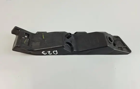 KIA Sportage Front bumper mounting bracket 86515F1000