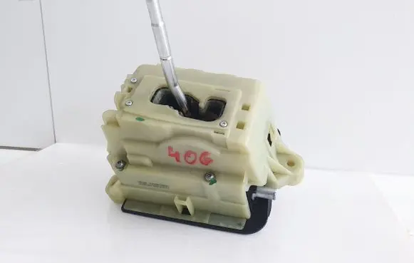 Mercedes-Benz E W212 Gear shifter/selector A2042676324 A2042676324Q03 PP204267003