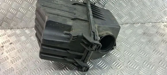 Air filter box