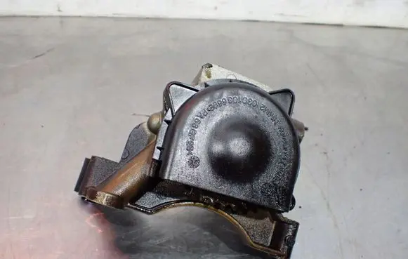 Seat Ibiza IV (6J,6P) Oil pump 03C103669E