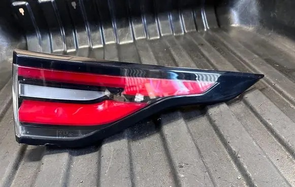 Rear/tail lights