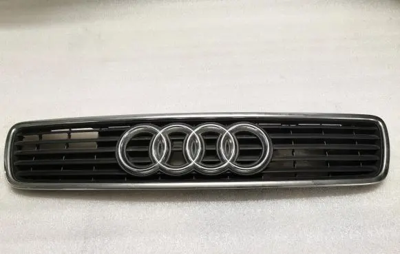 Audi A4 S4 B5 8D Front bumper upper radiator grill 8D0853651 8D0853651A