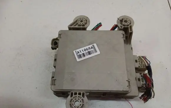 Toyota Previa (XR30, XR40) II Fuse box set 