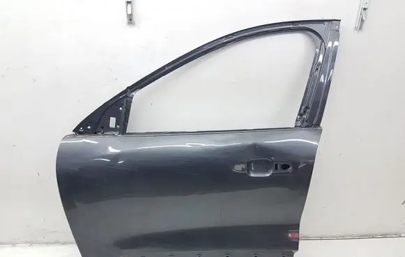 Ford Escape IV Front door