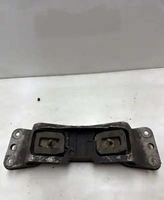 BMW 5 E60 E61 Gearbox mounting bracket 677652202 2231