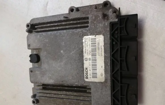 Renault Master III Engine control unit/module 237100899R 237101487R 0281017977
