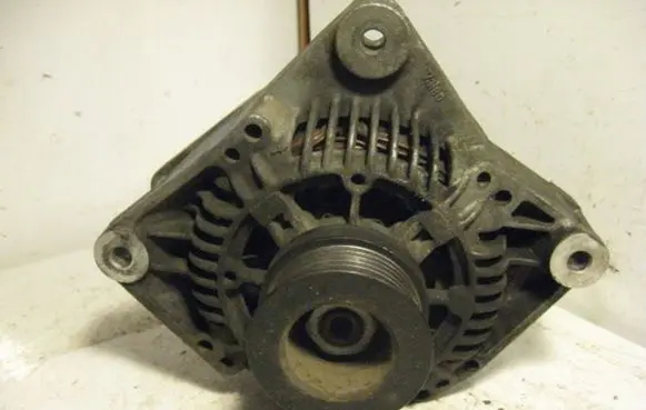 Volvo S40, V40 Generator/alternator BOSCH0123315021 16I4C16V80A