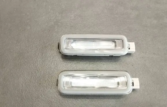 Audi A4 S4 B9 8W Front seat light 4M0947105