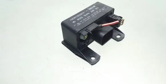 Mercedes-Benz Vaneo W414 Glow plug pre-heat relay 0255452832 899075000