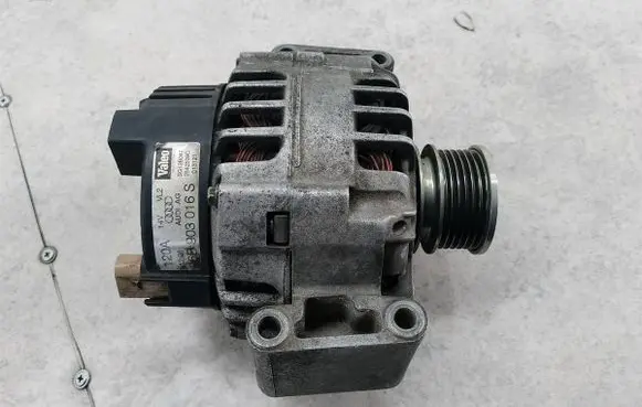 Audi A4 S4 B6 8E 8H Generator/alternator 06B903016S