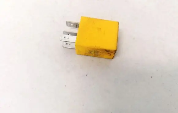 Opel Zafira A Other relay 24433728 29200076