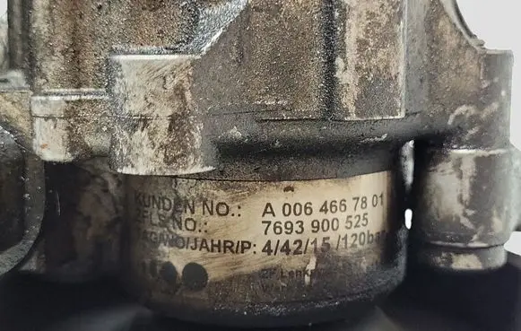 Mercedes-Benz Sprinter W906 Power steering pump A0064667801 7693900525