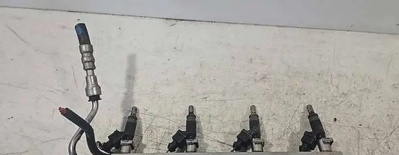BMW 1 E81 E87 Fuel injectors set 