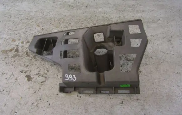 Skoda Fabia Mk2 (5J) Front bumper mounting bracket 5J0807055A