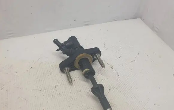Toyota Yaris Clutch slave cylinder 314200D121A1