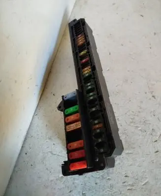 BMW 5 E60 E61 Fuse module 69190 20088469