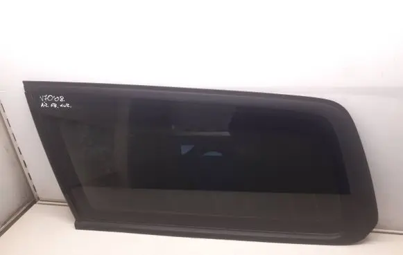 Volvo V70 Rear side window