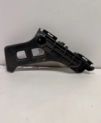 Lexus CT 200H Front bumper mounting bracket 5211676010