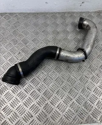 Intercooler hose/pipe
