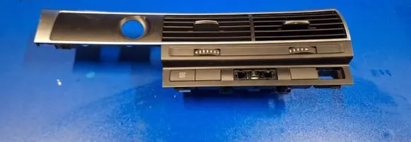 Audi A6 S6 C6 4F Dash center air vent grill 4f1820951