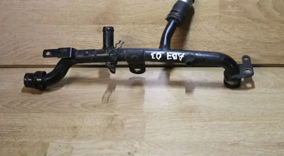 Audi A4 S4 B7 8E 8H Engine coolant pipe/hose 06B121065AB
