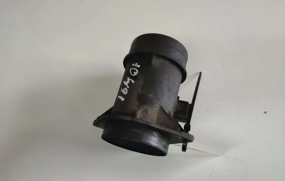 Audi A4 S4 B5 8D Mass air flow meter 71822101