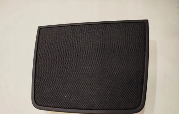 Maserati Ghibli Dash center speaker trim cover 670001677