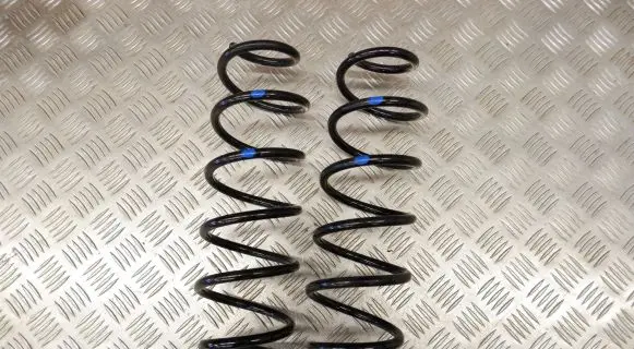 Toyota Yaris XP210 Rear coil spring 48231K0090