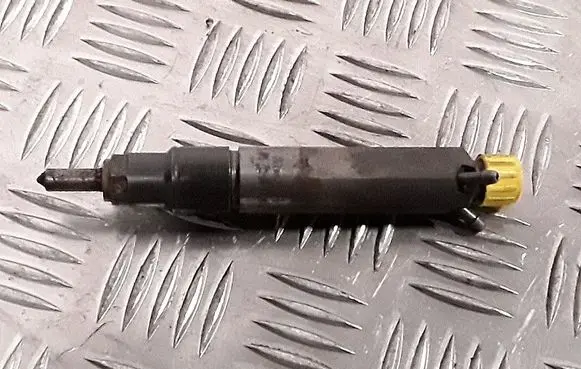 Skoda Fabia Mk1 (6Y) Fuel injector 0432193600 028130203F