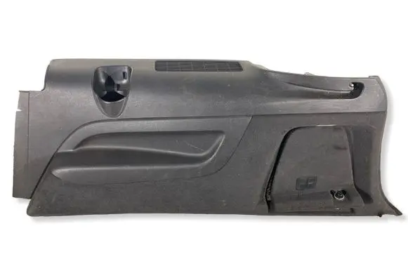 Audi Q7 4L Trunk/boot side trim panel 4L0863880