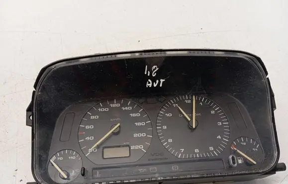 Volkswagen Golf III Speedometer (instrument cluster) 1H6919033B