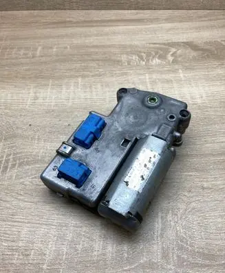 Audi A4 S4 B5 8D Sunroof motor/actuator 0390201632