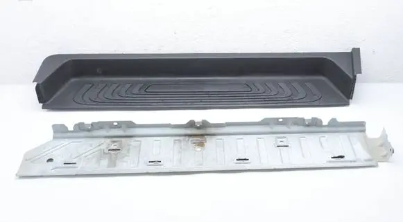 Mercedes-Benz Vito Viano W447 Rear sill trim cover A4476803206 A4476883286