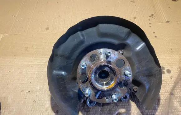 Hyundai Ioniq Rear wheel hub 52706G2BA0 1908280037