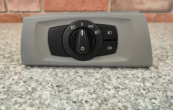 Light switch