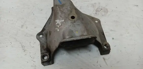 Audi A6 S6 C7 4G Engine mounting bracket 4G0399059