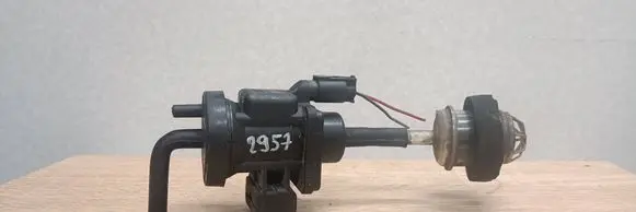 Mercedes-Benz C W203 Turbo solenoid valve A0005450427