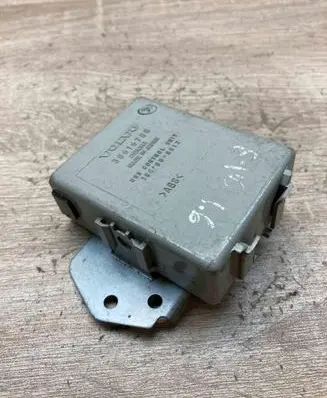 Coolant fan relay