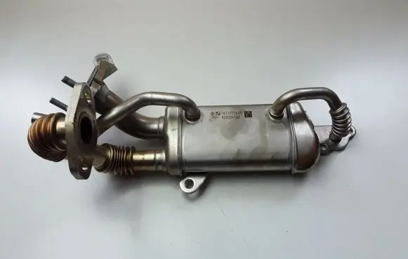 Nissan Note (E12) EGR valve cooler 147350364R