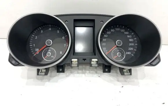 Speedometer (instrument cluster)