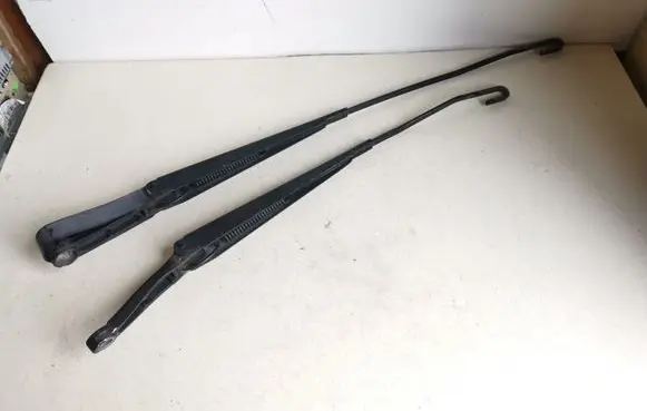 Volvo S80 Front wiper blade arm 9484615 9484619